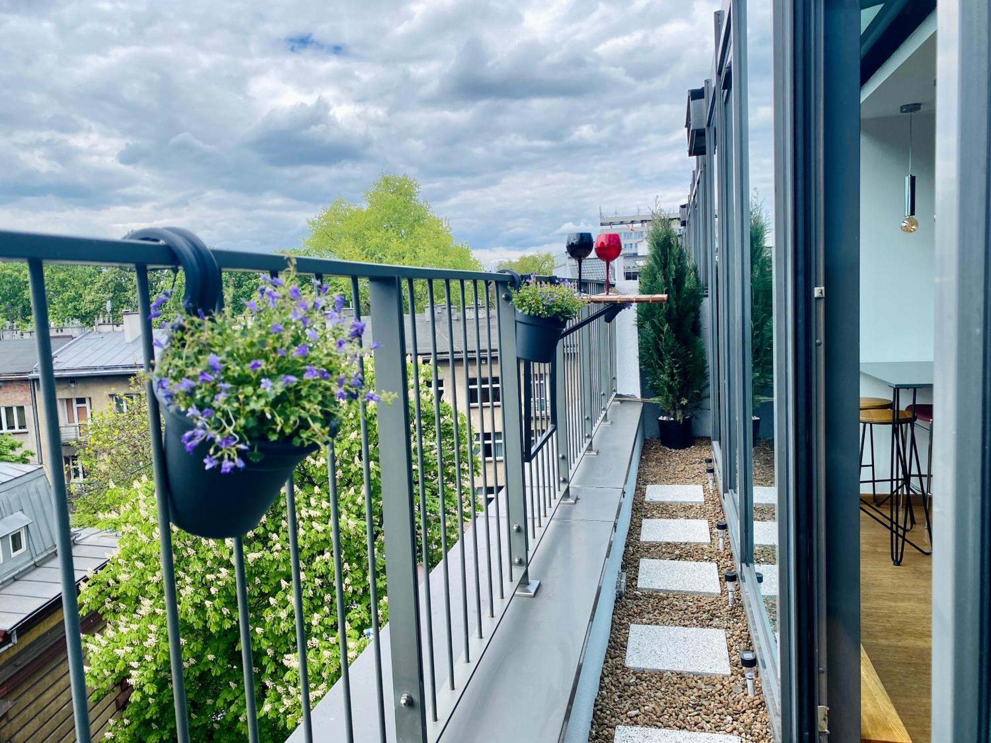 Angel Mint Apartment - Free Parking - Balcony Краков Экстерьер фото